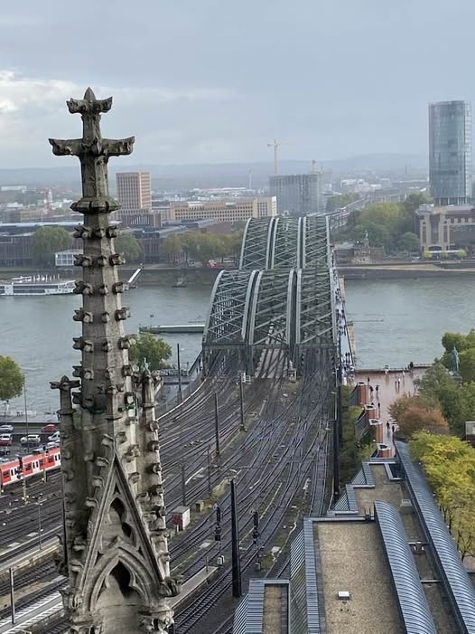 Hohenzollernbrücke (Oktober 2022)
